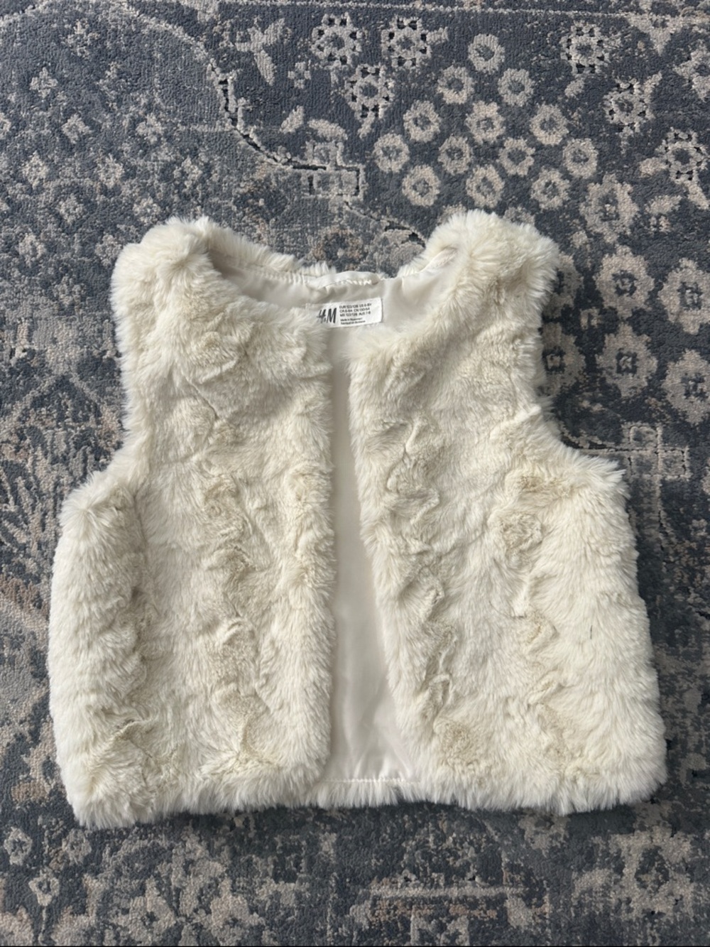 H&M Cream Faux Fur Sleeveless Vest